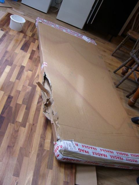 Worktops arrive, damaged :( had to send the island worktop back.