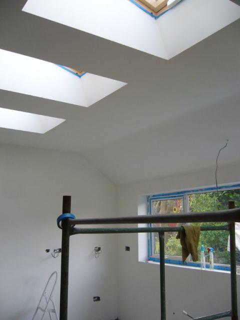 ta daa! now, just another two coats and we're there :-)